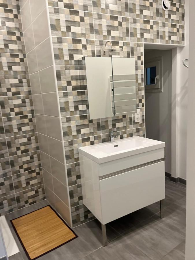 Appartement T4 140 M2 Spacieux Et Calme Pour 8 Personnes Luz-Saint-Sauveur Buitenkant foto